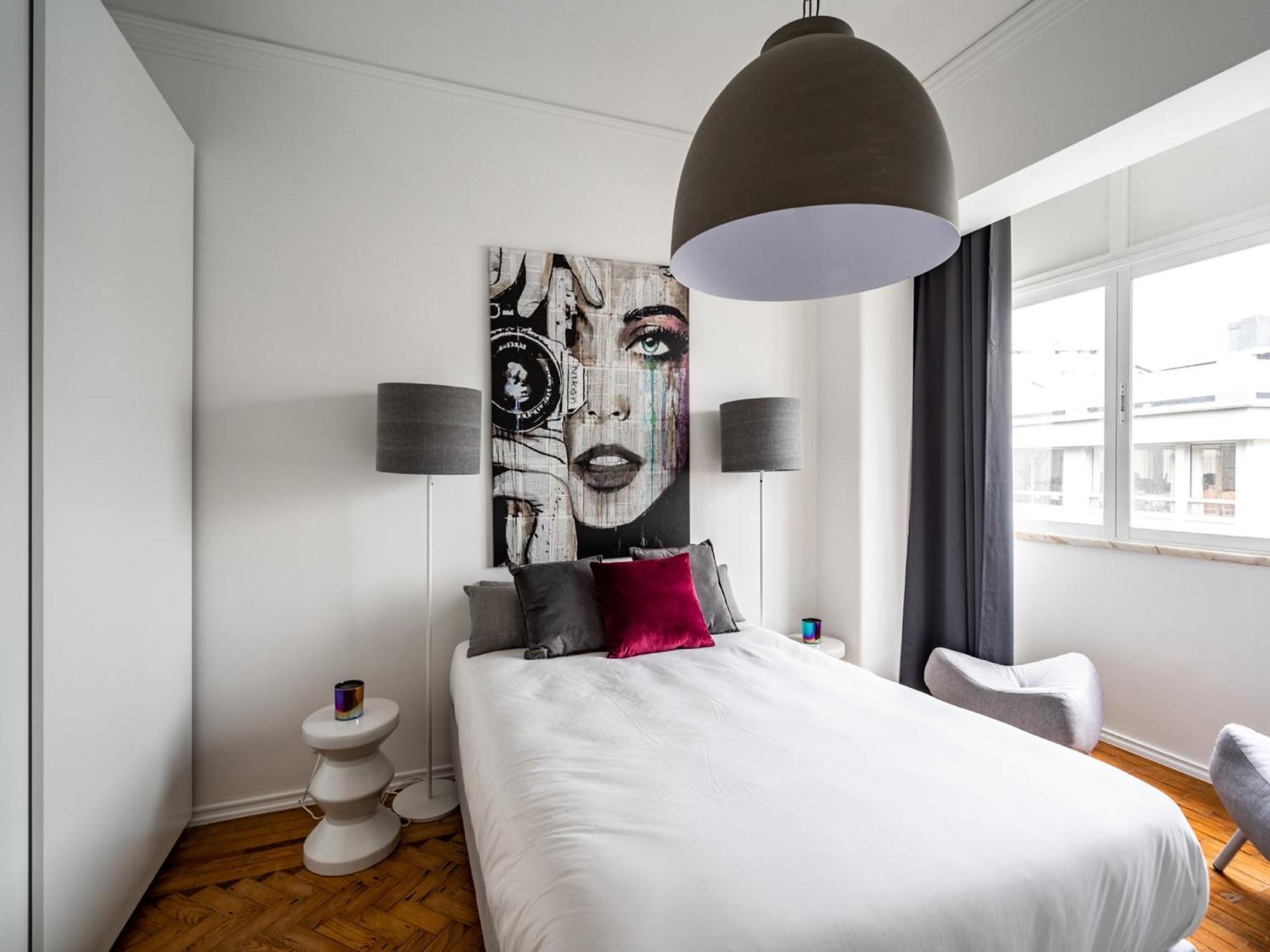 Akicity Santos Raven Apartment