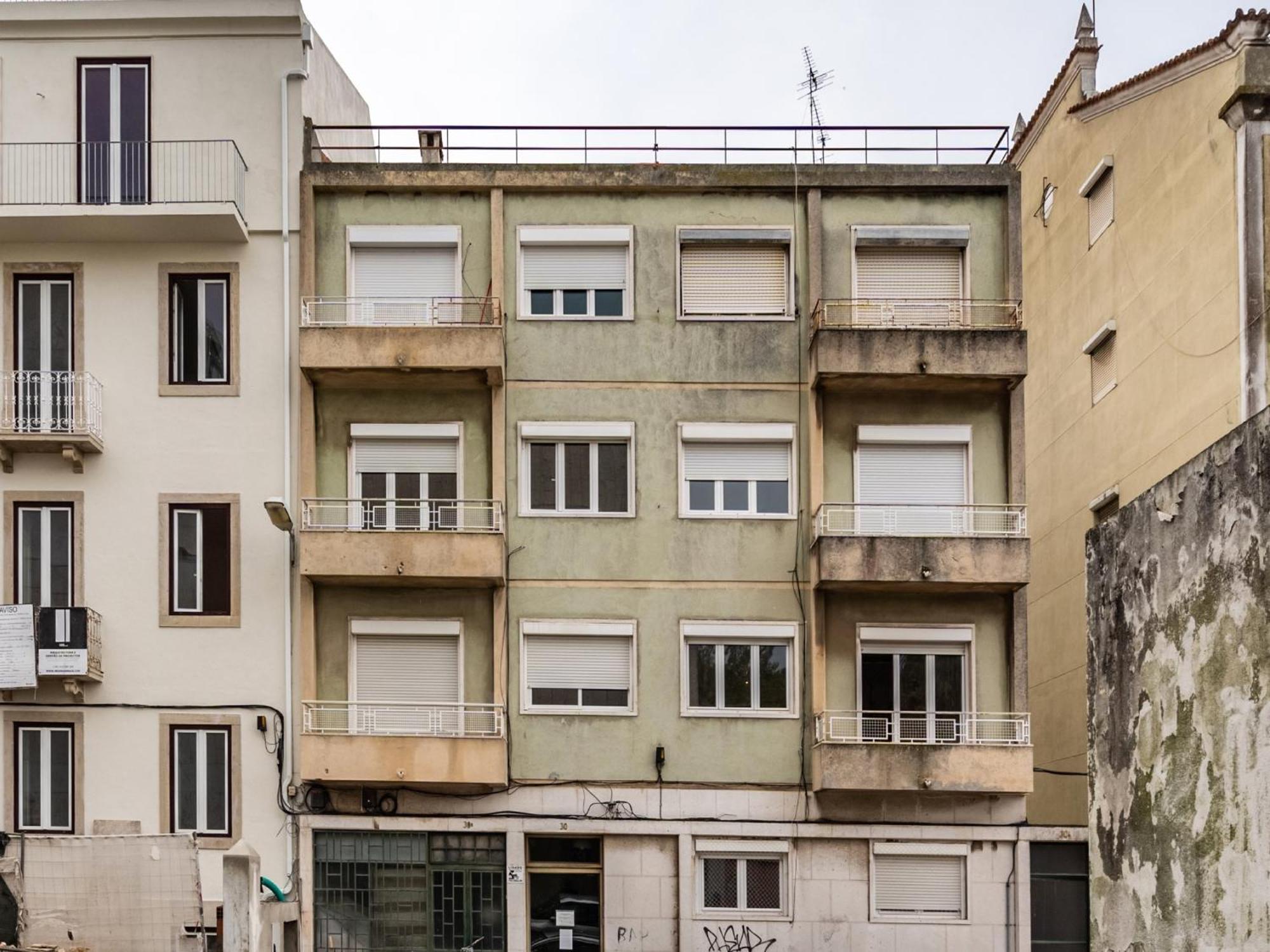 Akicity Santos Raven Lisbon